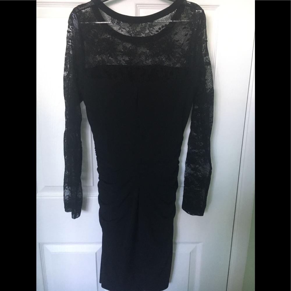Women’s black knee length dress in size S. Made in USA 🇺🇸